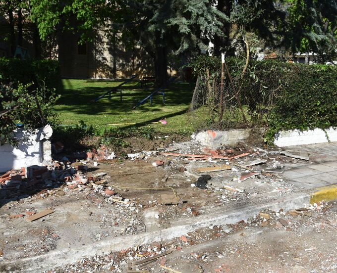 Απελευθέρωση δημόσιου χώρου με κατεδάφιση ανενεργού περιπτέρου στη Νάουσα